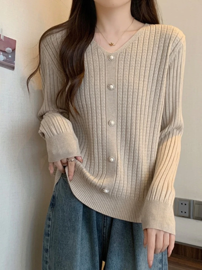 大码女秋装V领长袖针织衫女士洋气减龄内搭毛衣胖MM显瘦软糯上衣