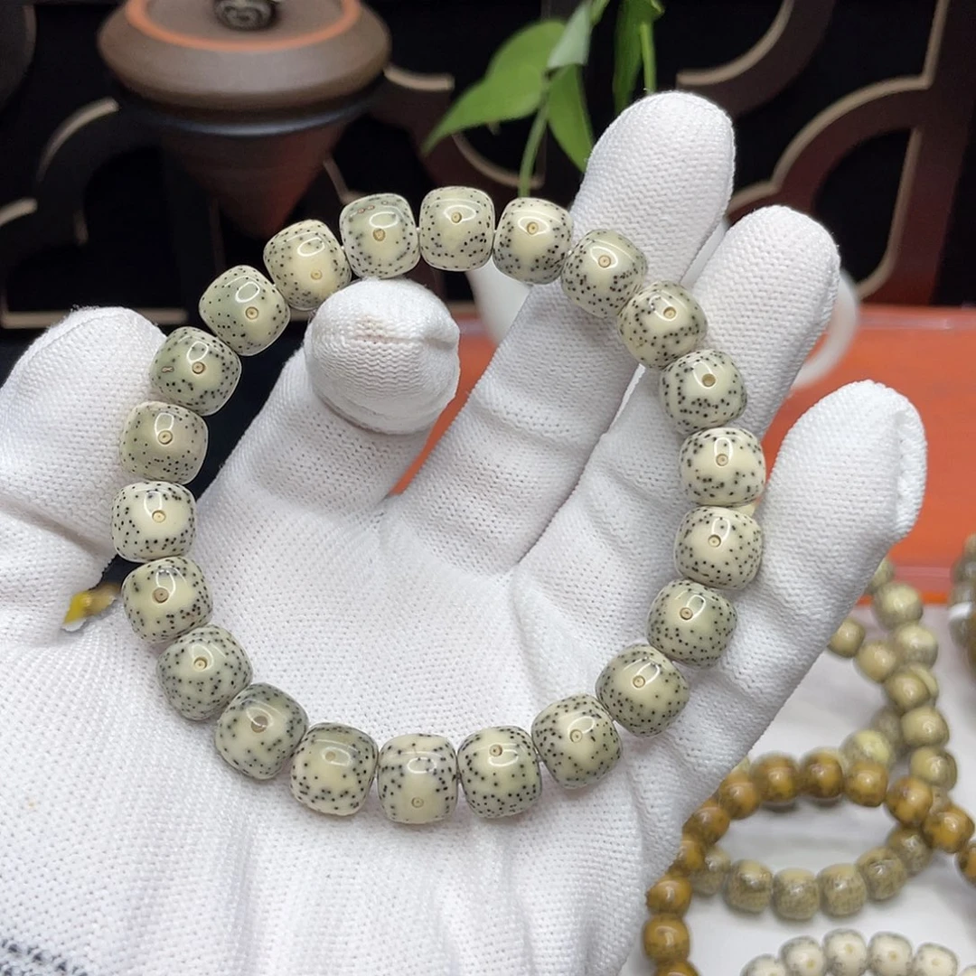 星月菩提吊坠21。10.2/9.5青花瓷黄金瞳