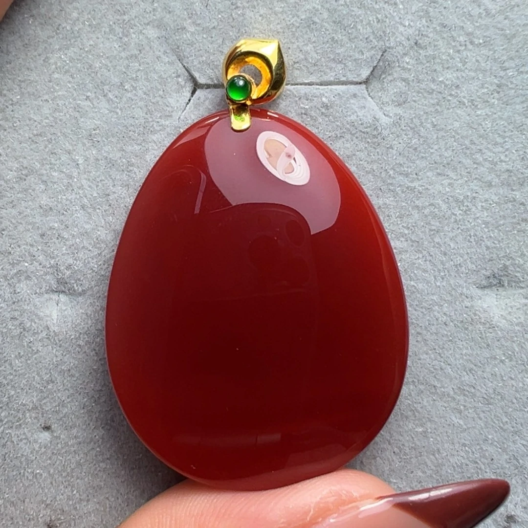 南红玛瑙18K金镶嵌吊坠