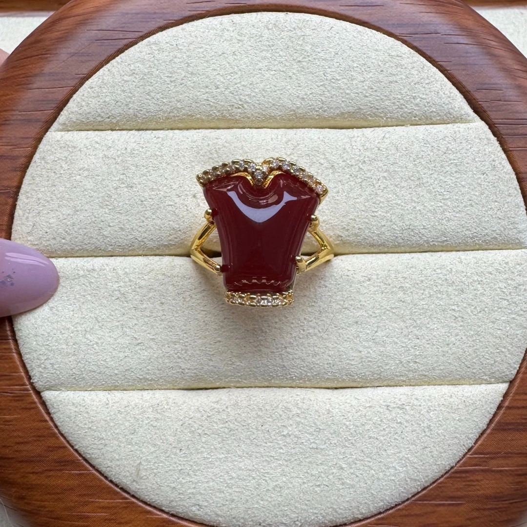 非金属珐琅耳饰 红色 雕刻卡卡戒指S113