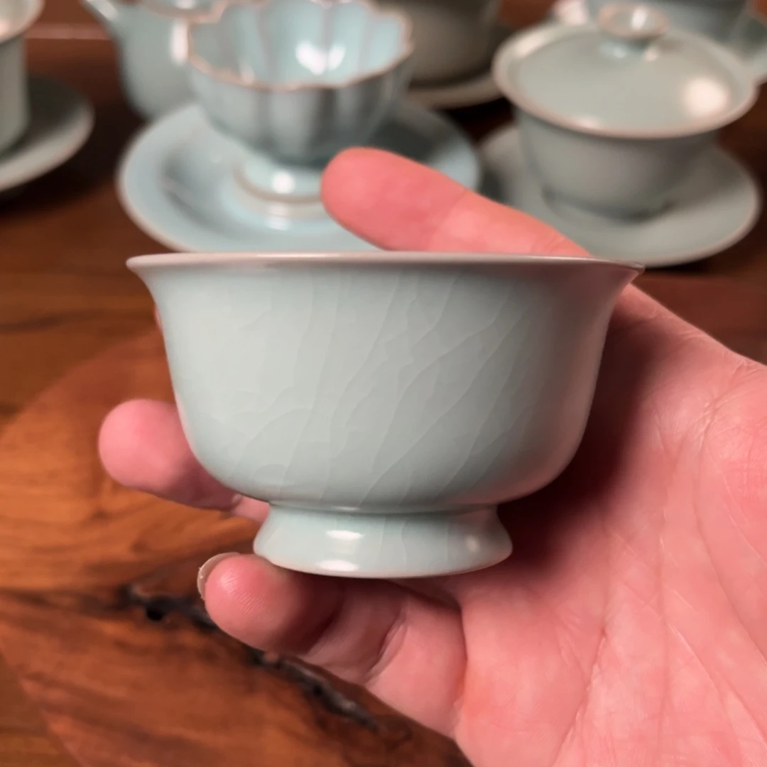 汝瓷原产地朱金奇仿古釉色压手杯