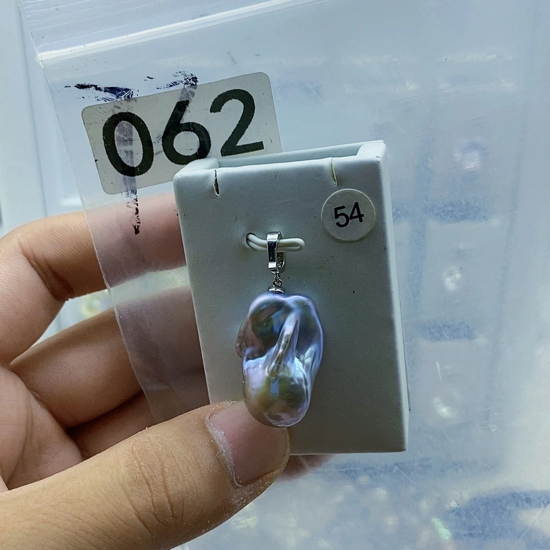 淡水珍珠合金颈饰