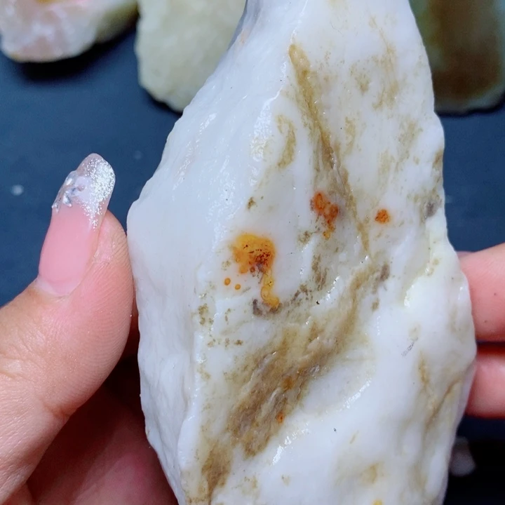 和田玉未镶嵌珠宝奇石