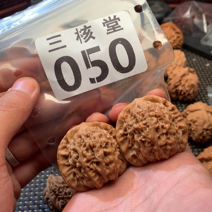 文玩核桃吊坠马老四