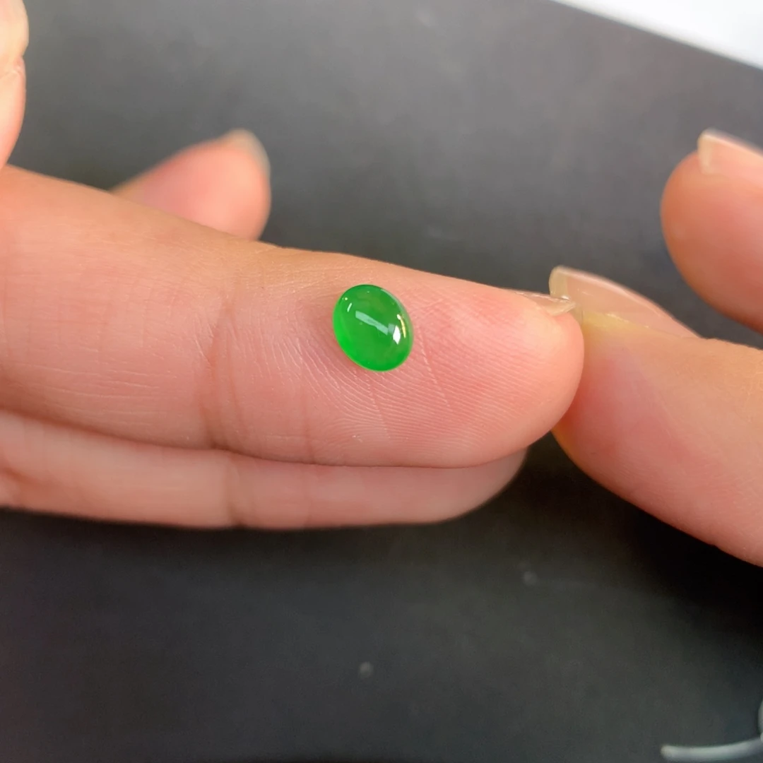 翡翠裸石5.74-4.71-2.55