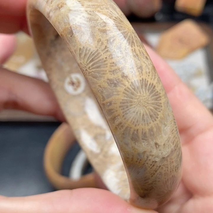 硅化玉手镯未镶嵌61