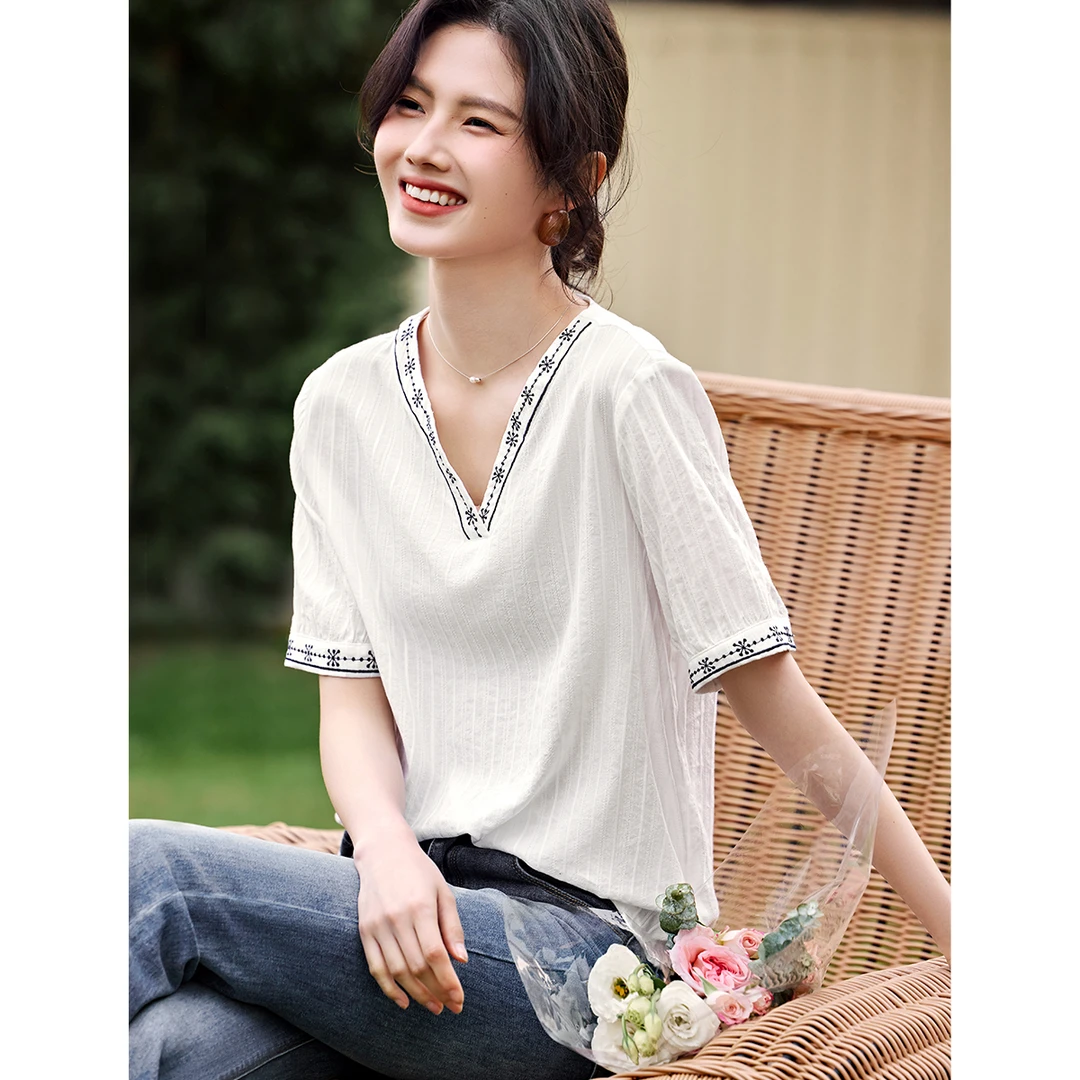 XWI/欣未休闲棉布刺绣V领薄款短袖衬衫2025夏季短袖衬衫32013