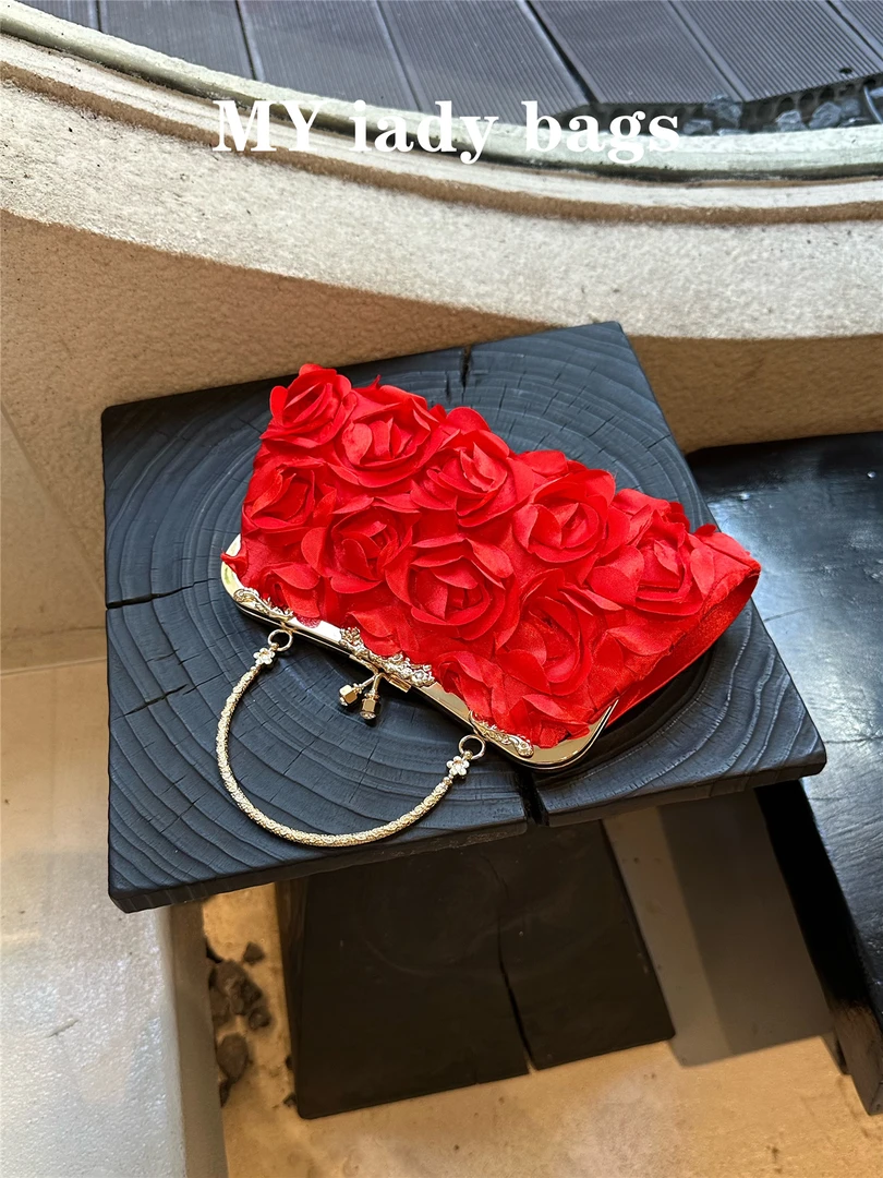 中国风复古红色宴会手提包女2025新款民族风花朵新娘结婚包妈妈包