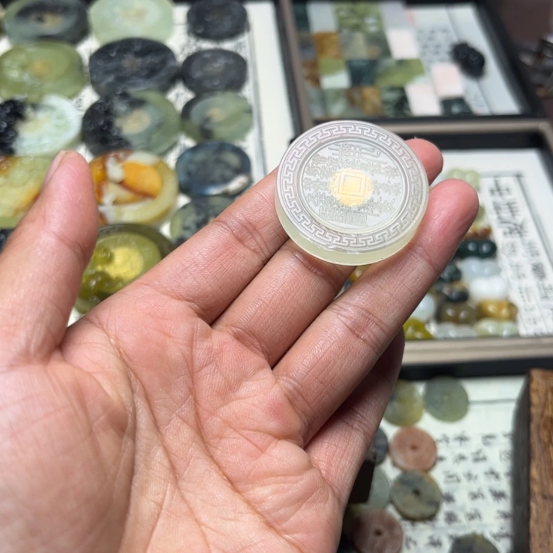 蛇纹石玉合金颈饰