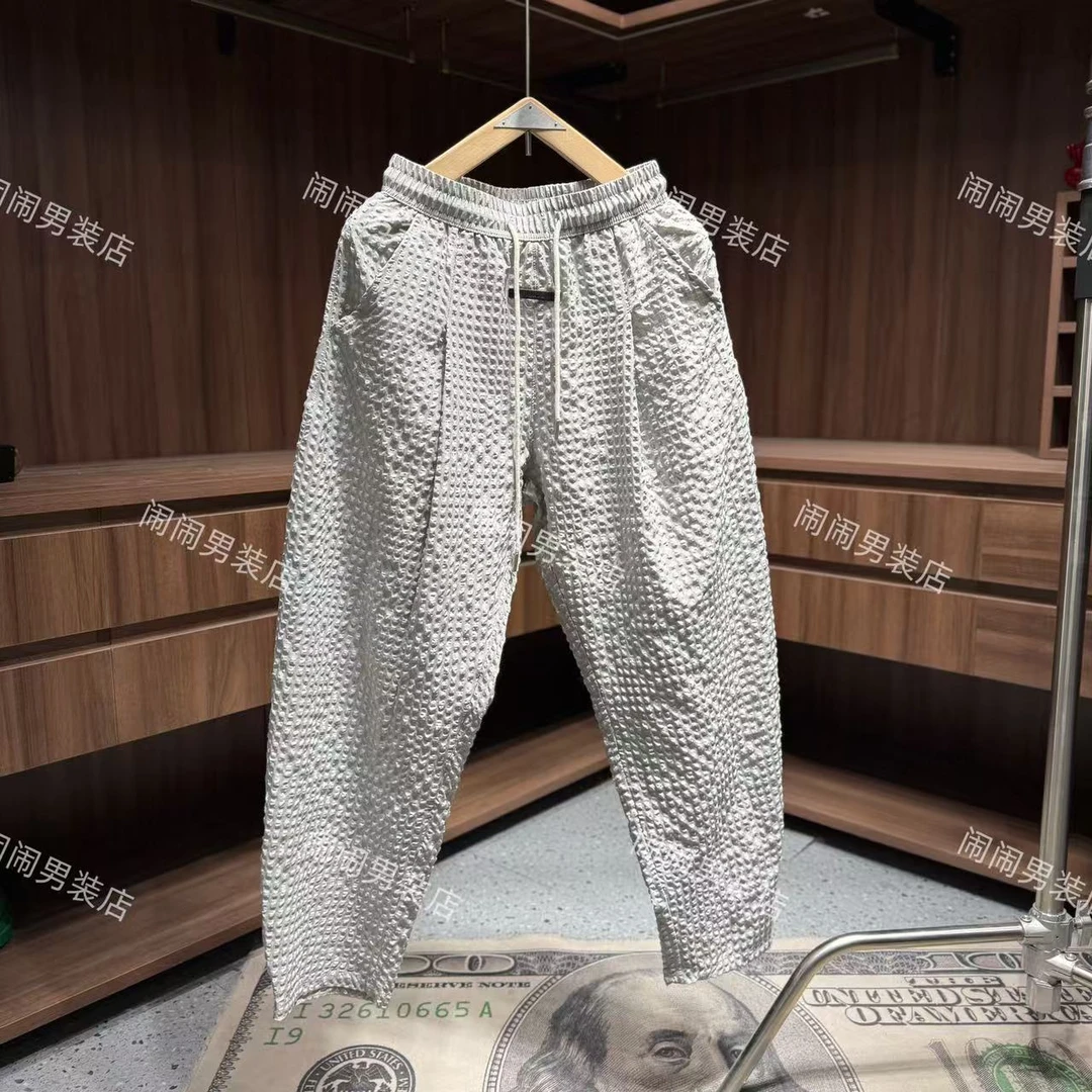 6816夏季泡泡纱格纹裤子美式潮牌冰丝速干裤高级感痞帅垂感直筒裤