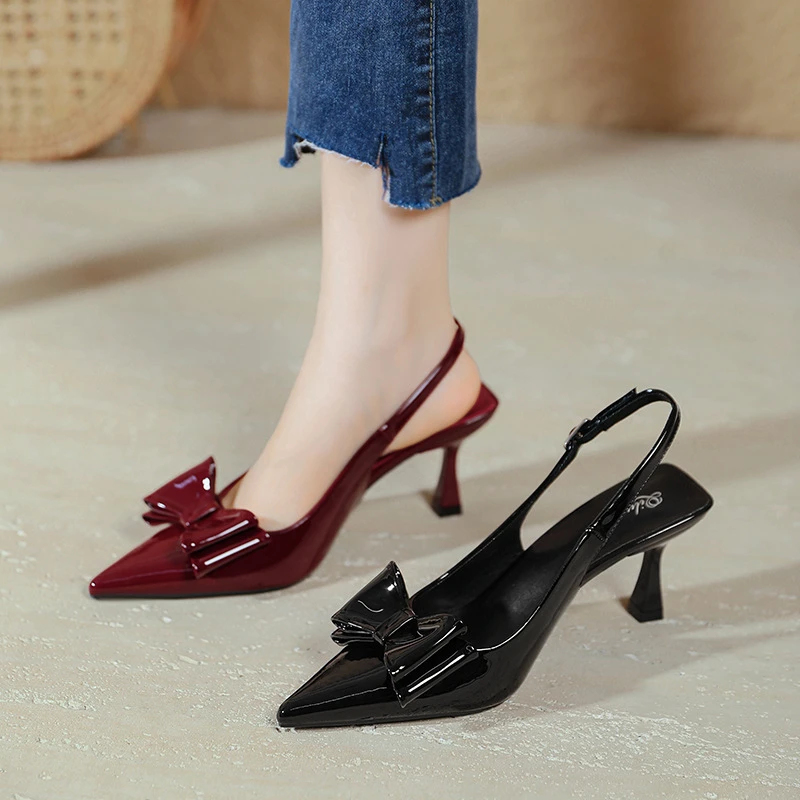 法式高跟包头凉鞋女2025新款红色蝴蝶一字带后空尖头细跟5018-22