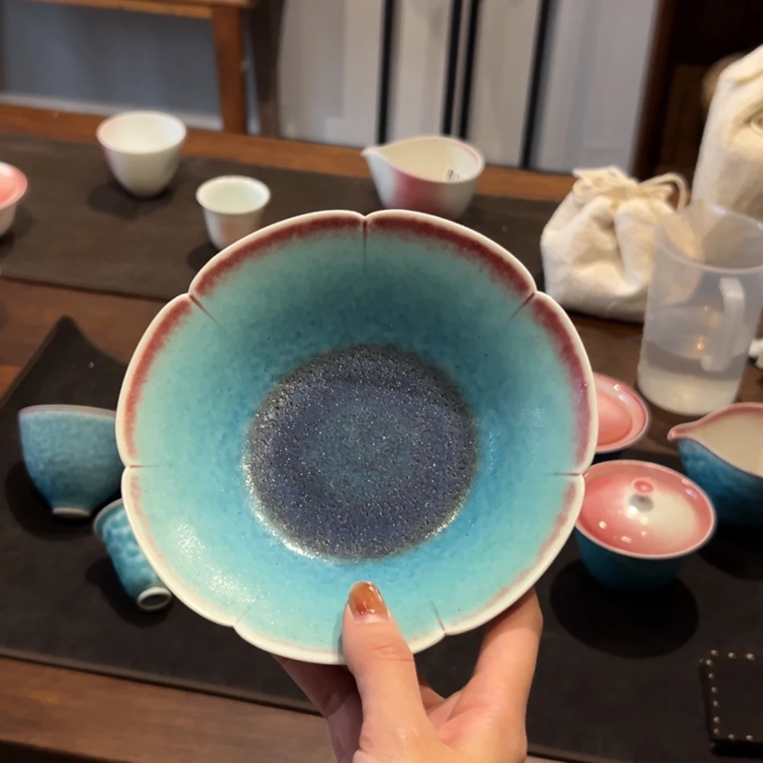 摆件陶瓷。    陶瓷。