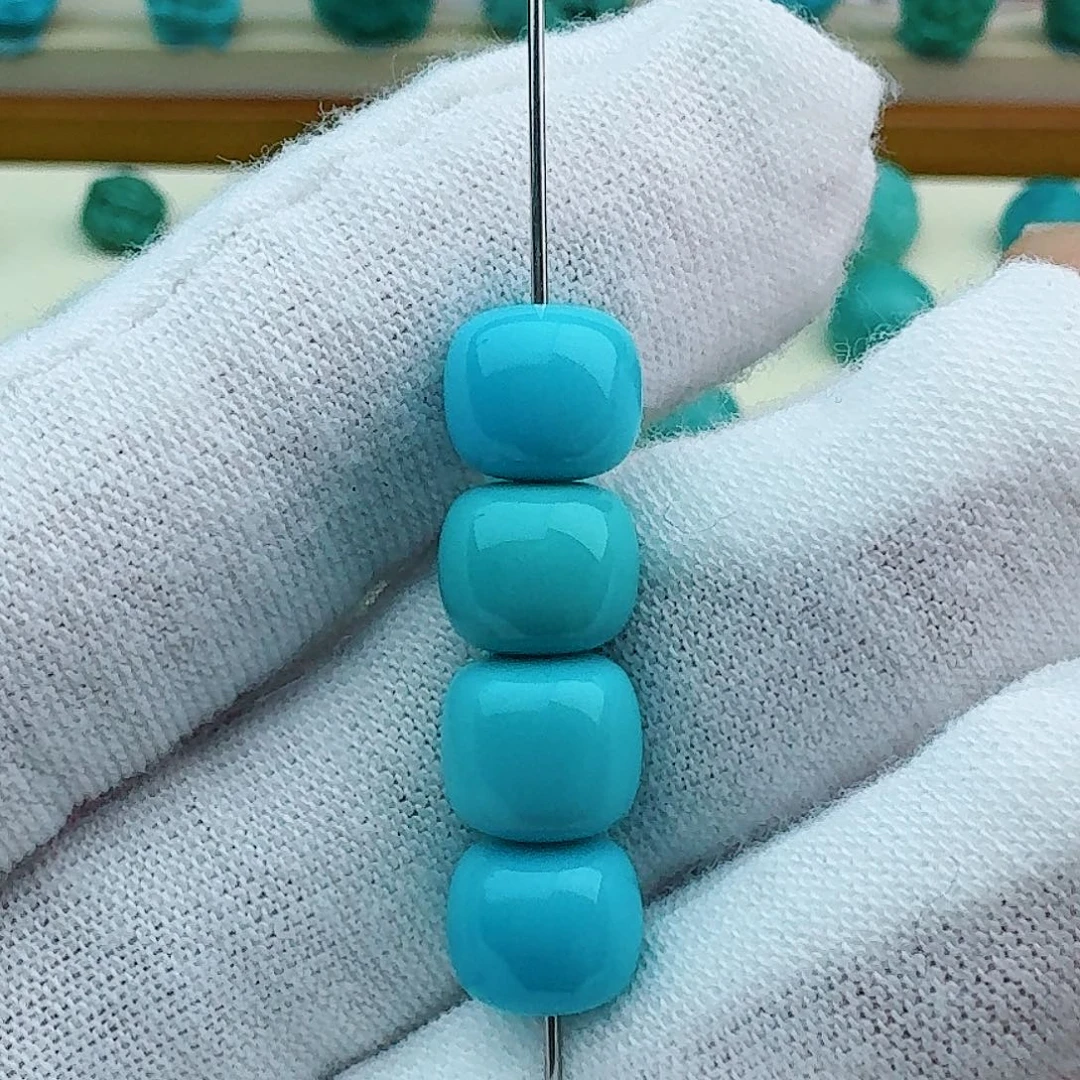 绿松石4颗老型未镶嵌央**知