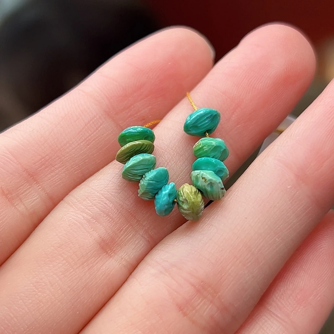 绿松石未镶嵌珠宝奇石