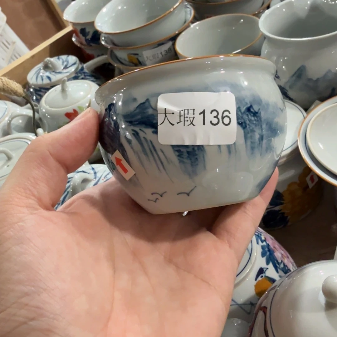 釉下手绘茶具微瑕