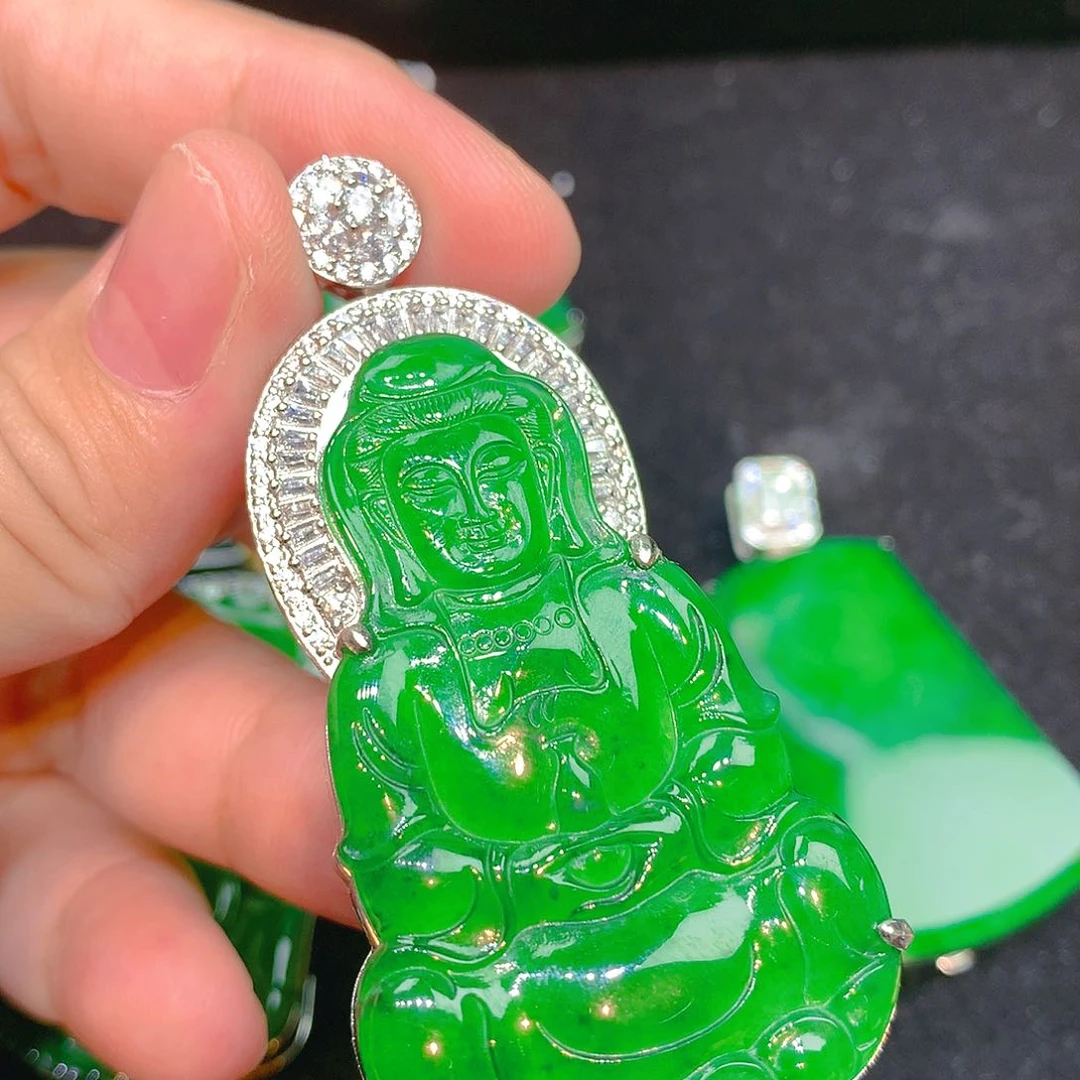 翡翠未镶嵌颈饰翡翠