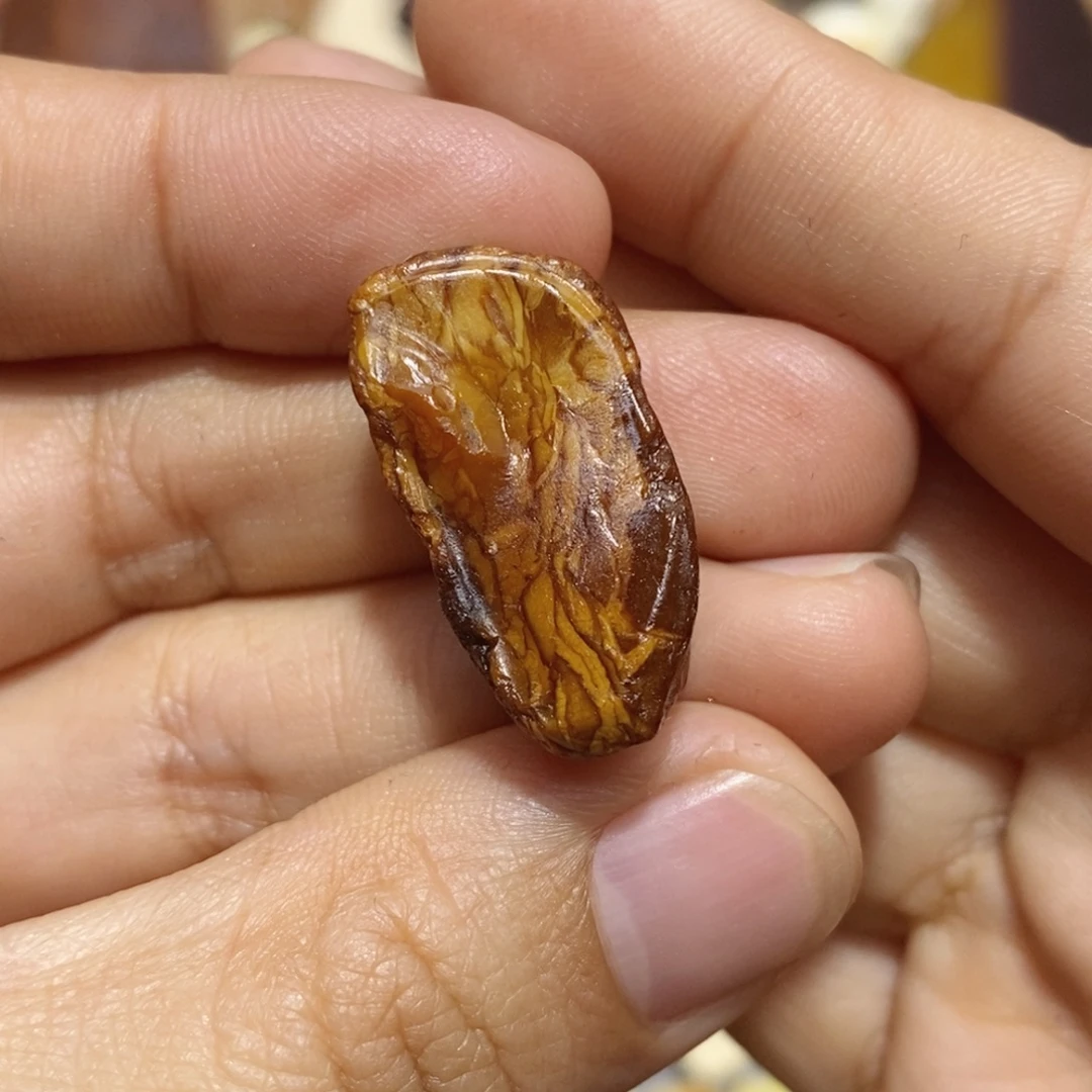 定制琥珀蜜蜡原石