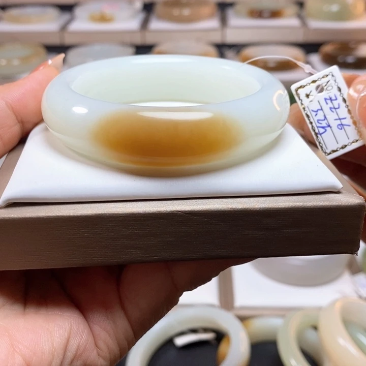 和田玉手镯55.56未镶嵌