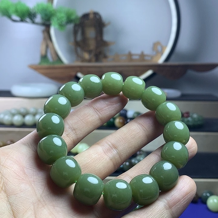 和田玉未镶嵌手串