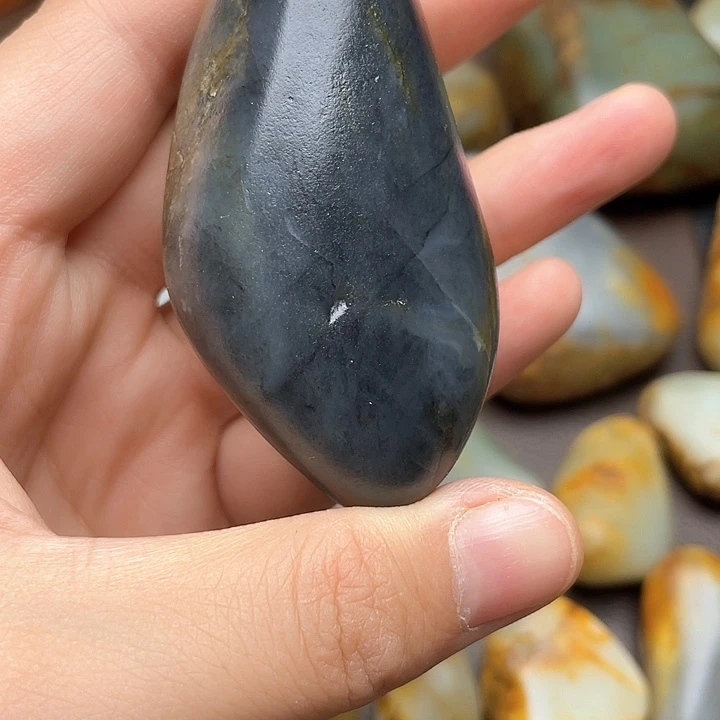 和田玉未镶嵌颈饰22