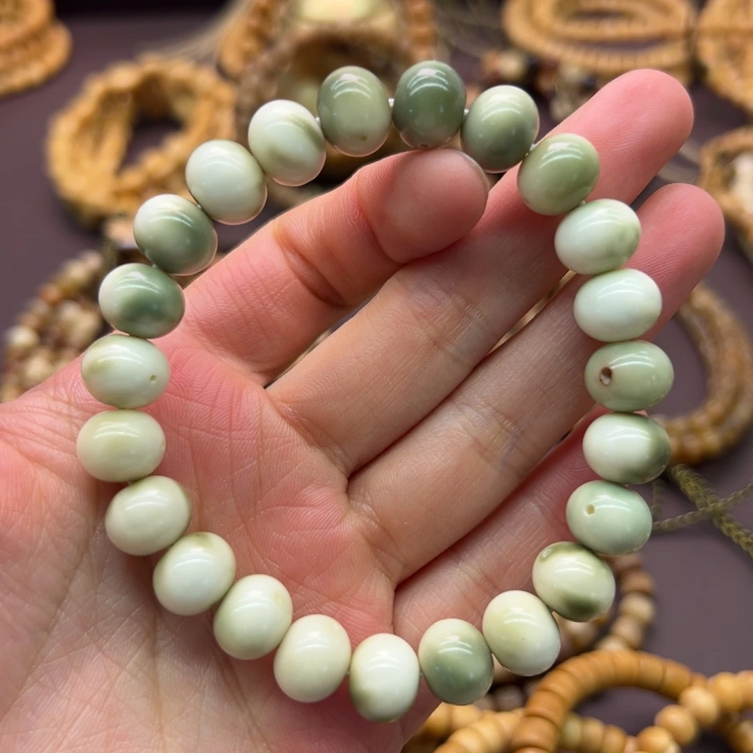 我***宝龙脊菩提吊坠苹果园