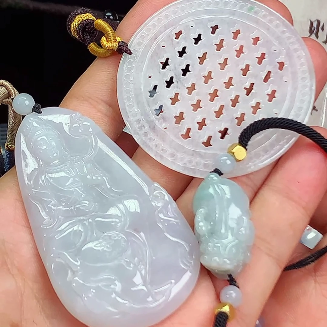 梦***瑶翡翠未镶嵌挂件三件