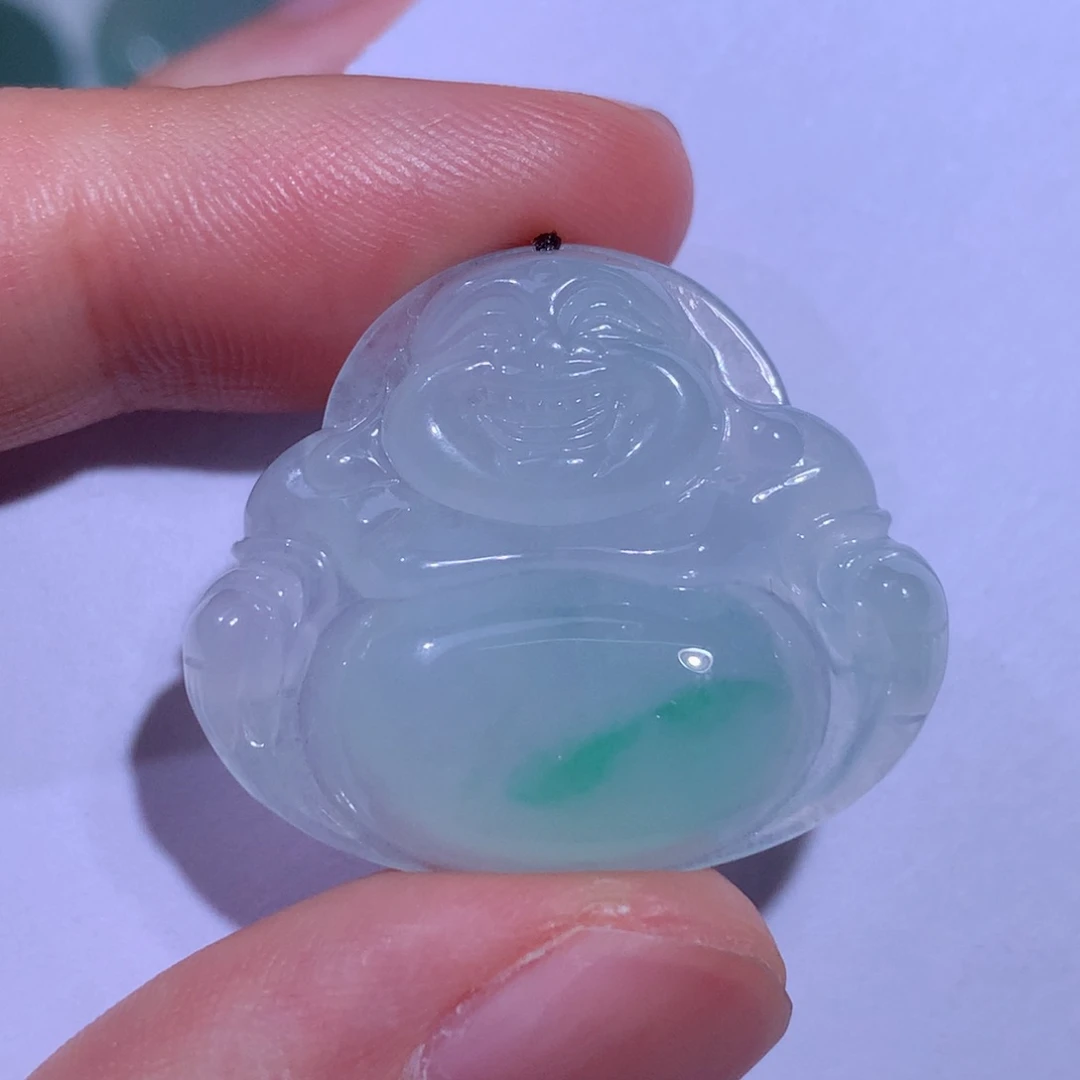 翡翠颈饰未镶嵌佛公