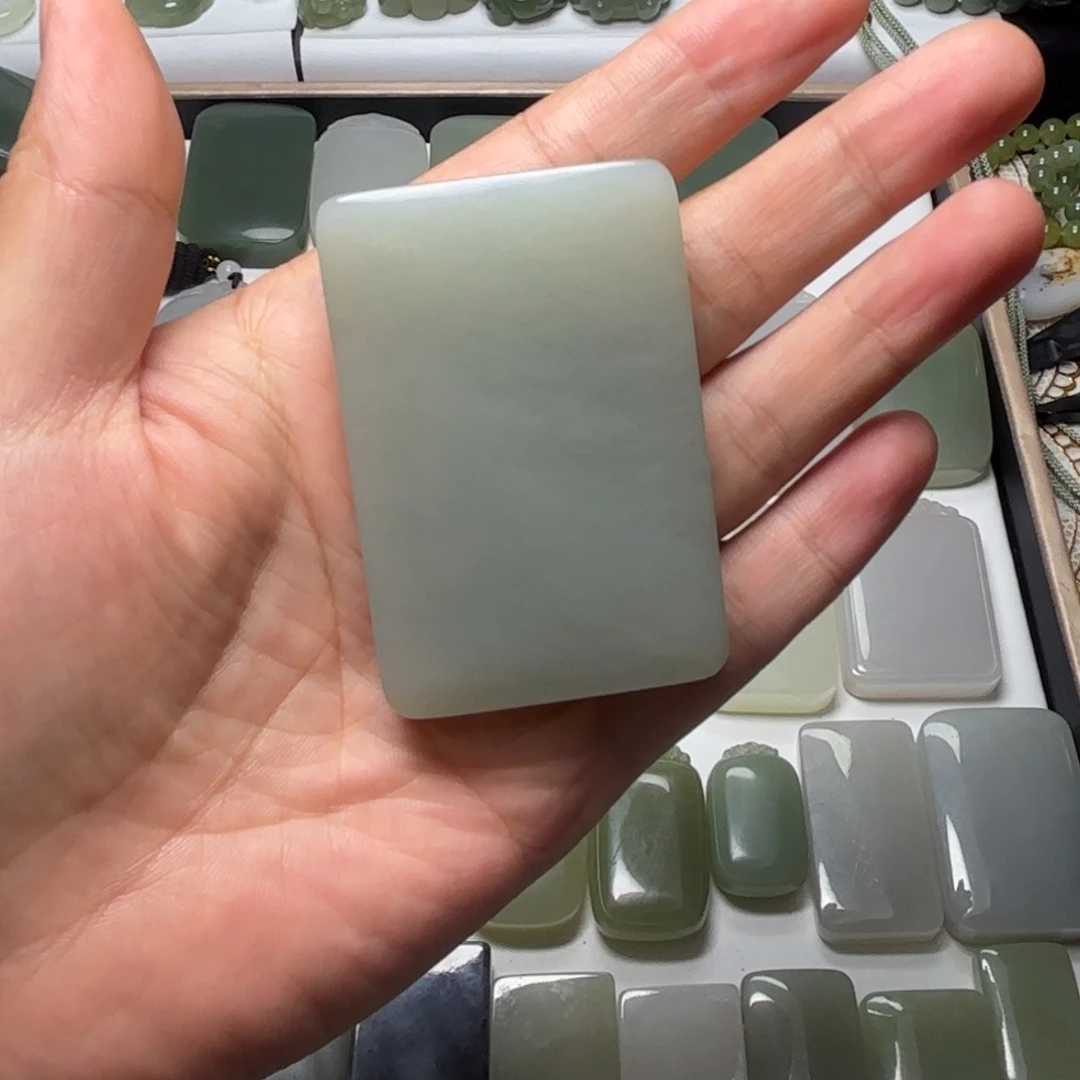 阿***苦颈饰未镶嵌和田玉