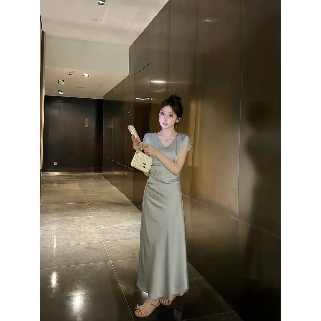 后妈裙轻奢感飞飞袖v领纯色开叉夏季法式气质显瘦收腰长款鱼尾裙