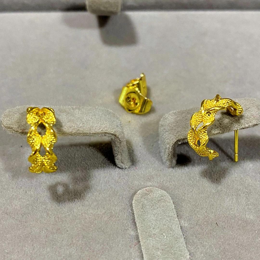 694 麦穗耳钉 金色精工