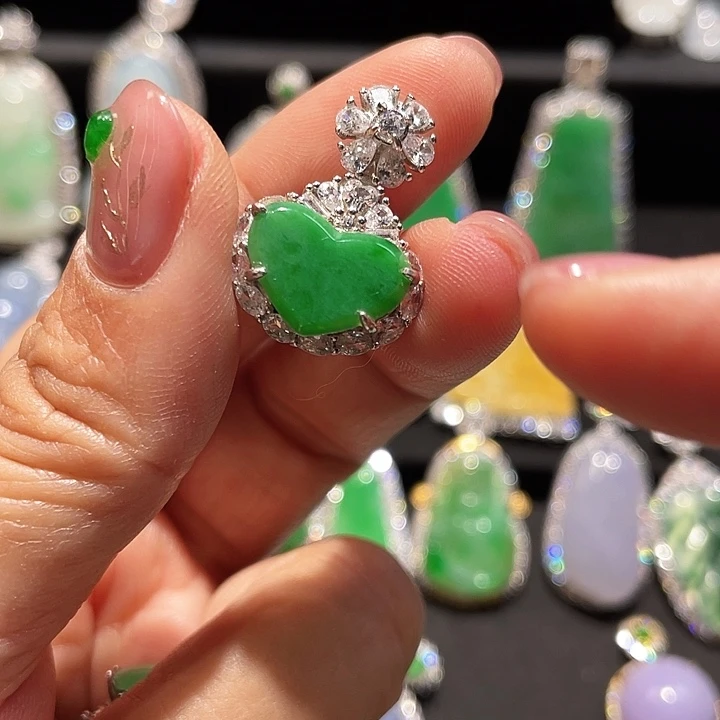 翡翠银S925镶嵌颈饰