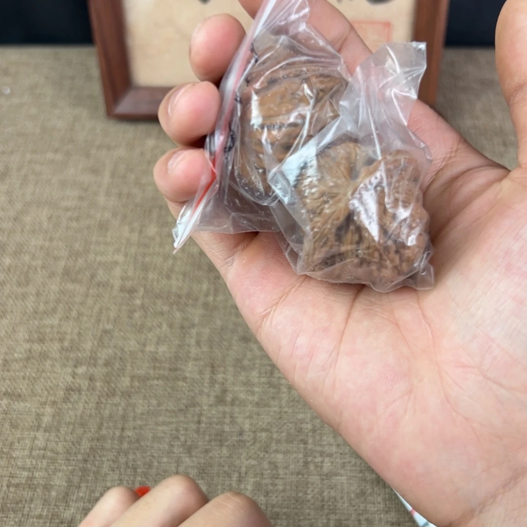 好***安吊坠文玩核桃白狮子