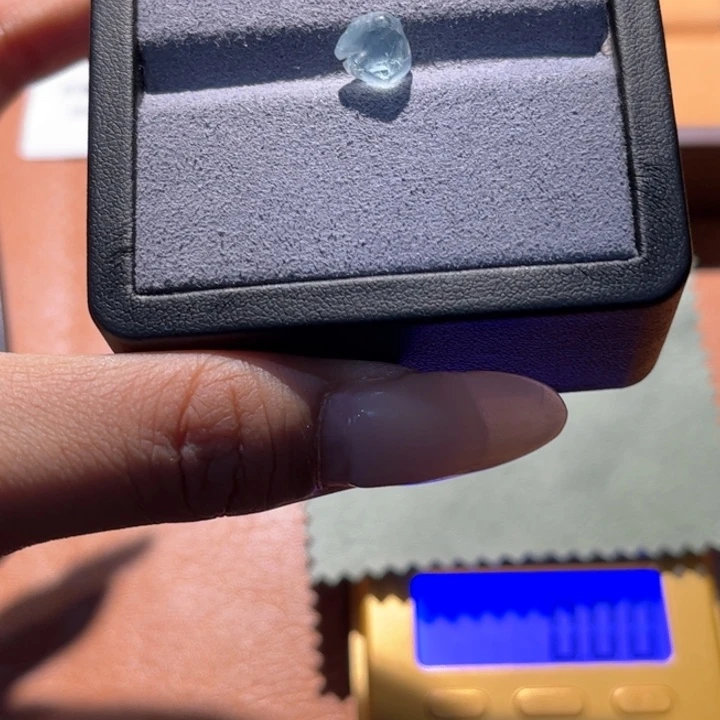 海蓝宝石裸石2.75ct