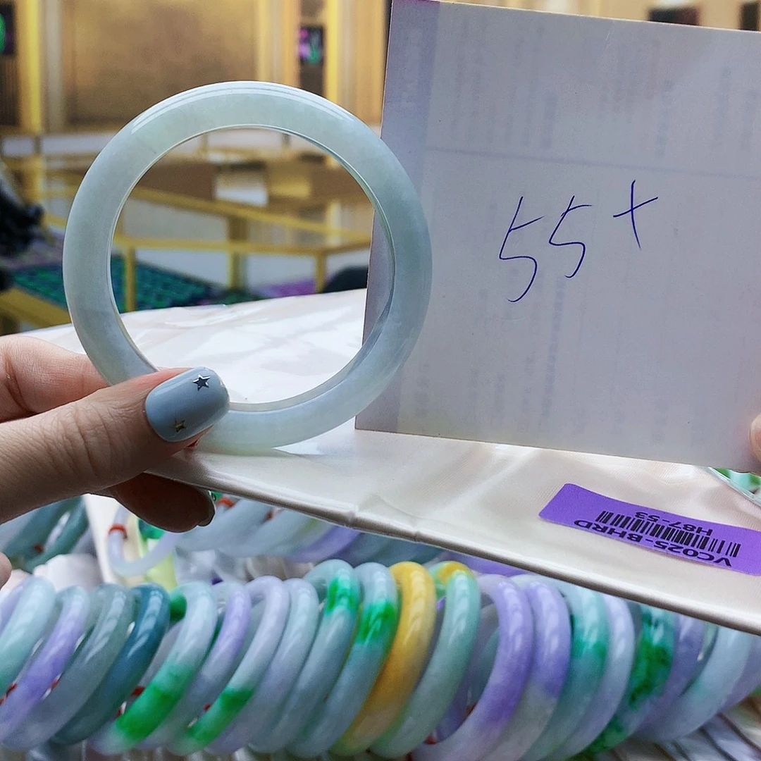 翡翠未镶嵌手镯jkk