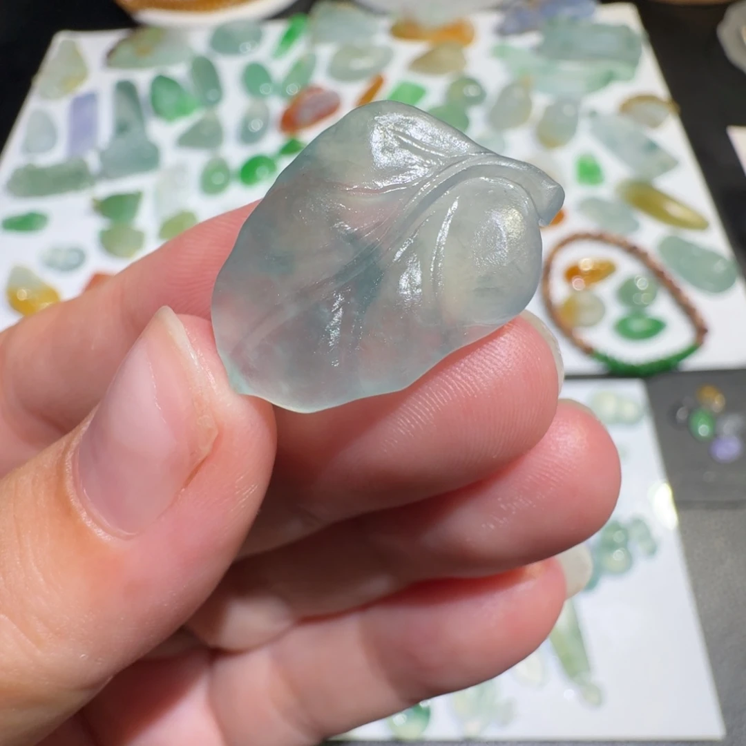 定制翡翠未镶嵌冰种飘花树叶