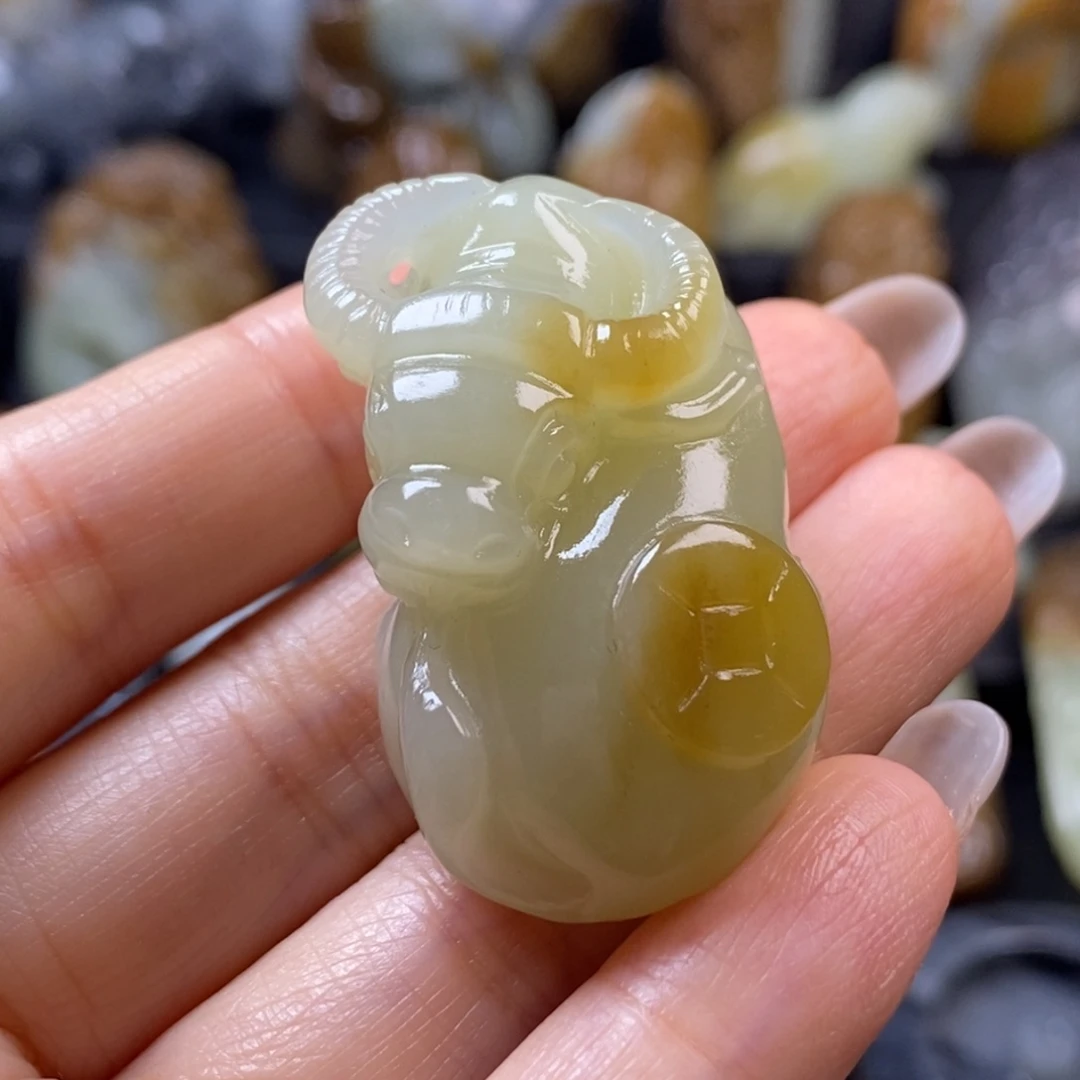 和田玉未镶嵌挂件