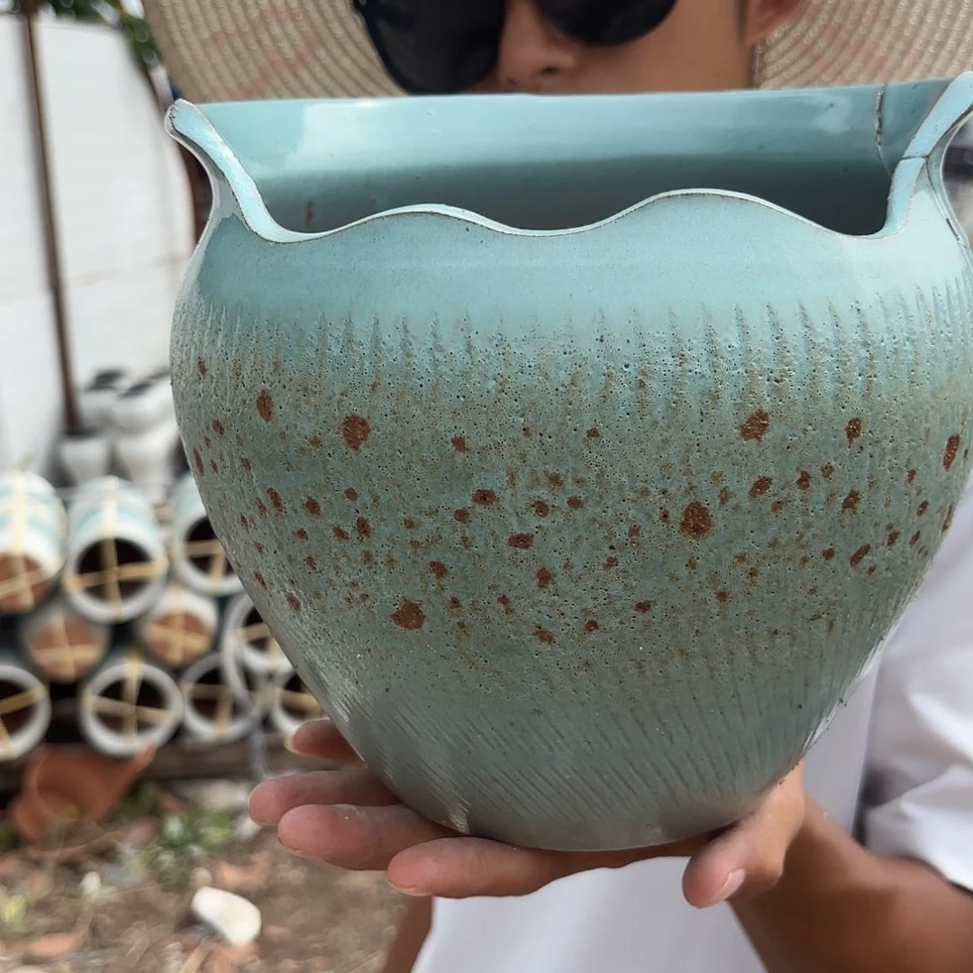蓝缺口口径20高度18瑕疵一个口径