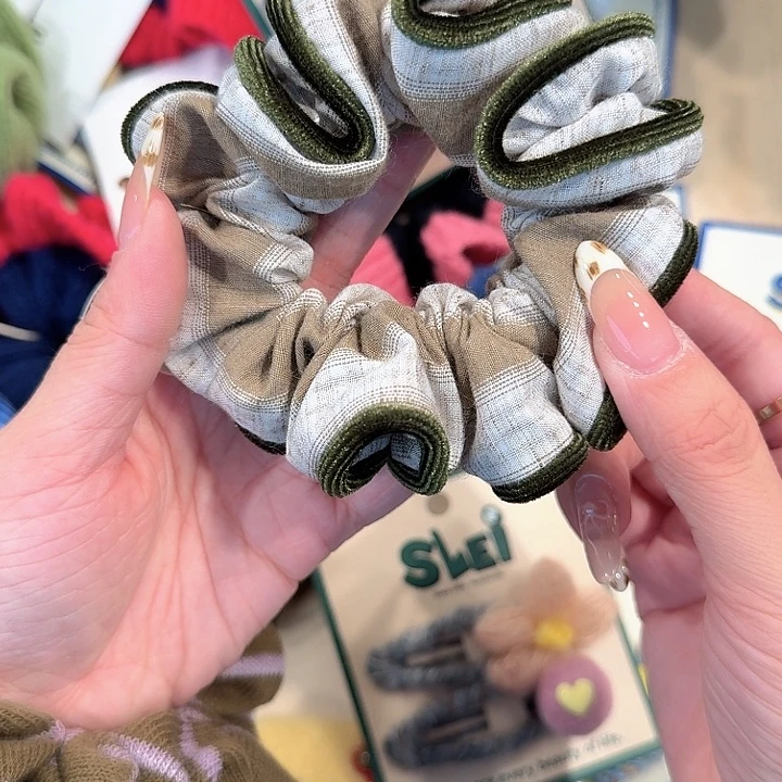 浅咖色墨绿边小肠圈