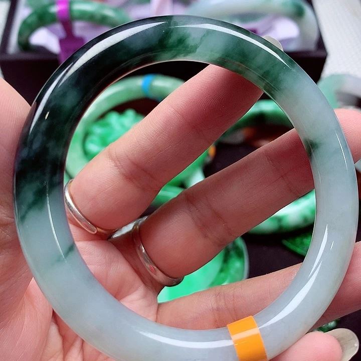 未镶嵌手镯翡翠翡翠