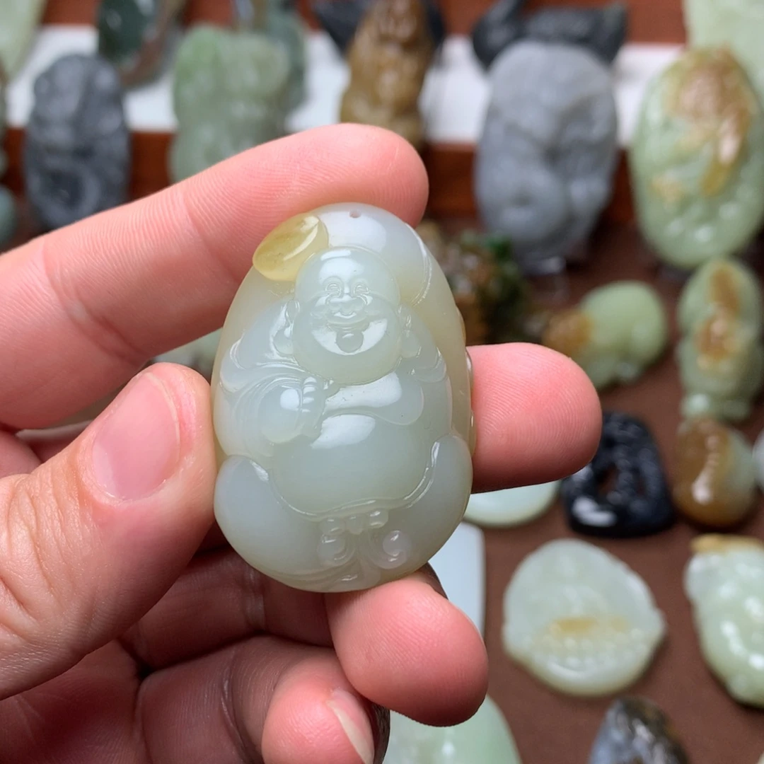 和田玉挂件未镶嵌一***生