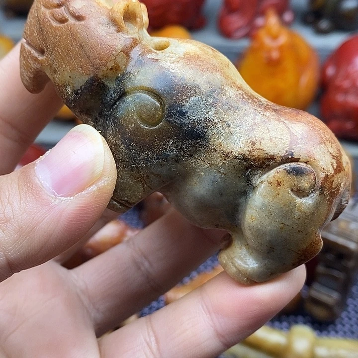 未镶嵌蛇纹石玉颈饰