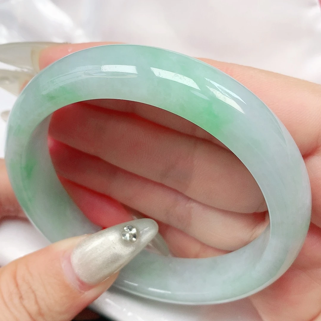 翡翠手镯未镶嵌抖音799