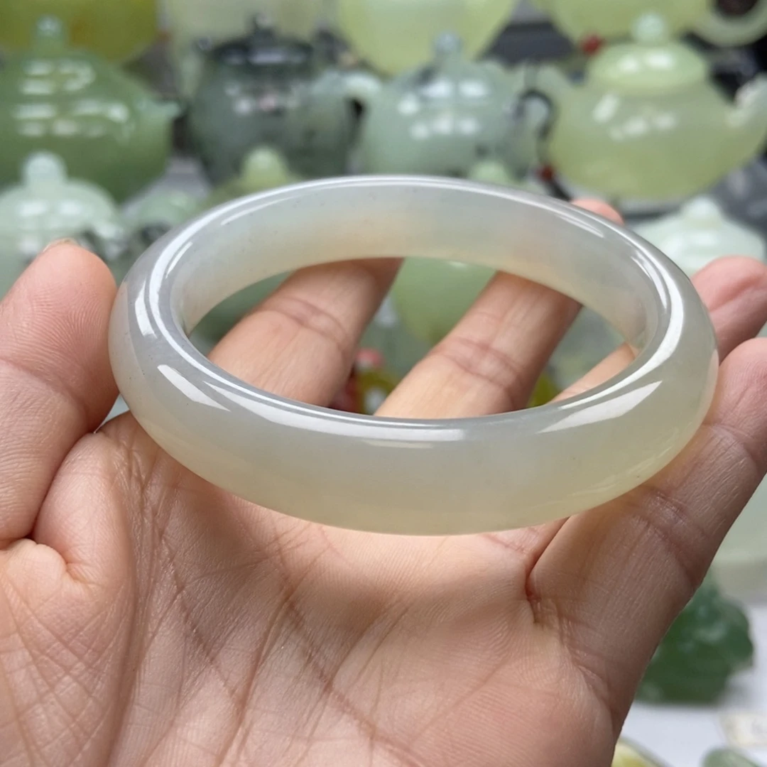 蛇纹石玉未镶嵌手镯60