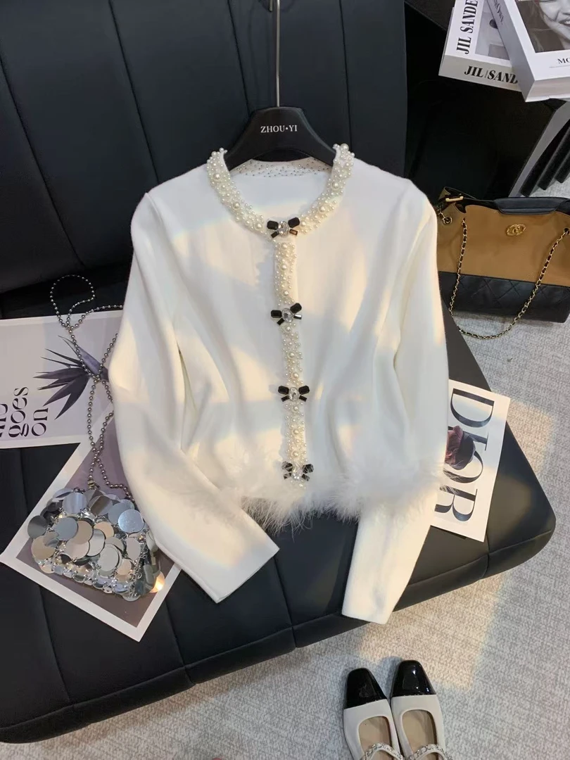 ZHOUYI/周一 2025冬季厚款百搭蝴蝶结亮珠上衣毛绒小香风针织衫女