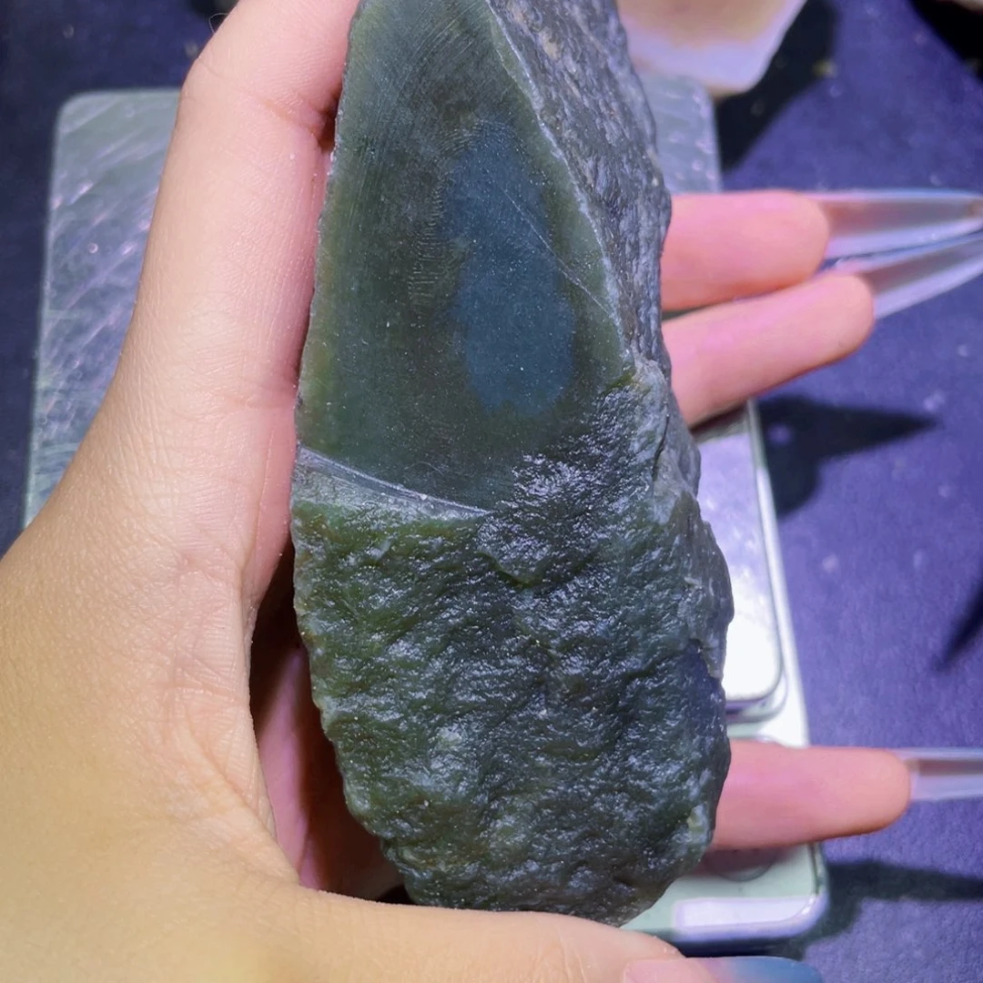 和田玉未镶嵌珠宝半成品
