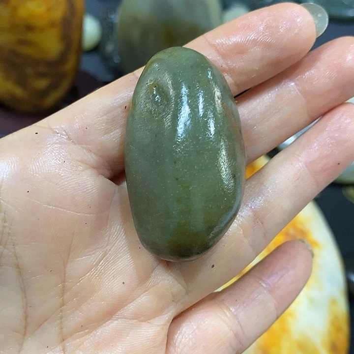 未镶嵌和田玉（糖玉）挂件