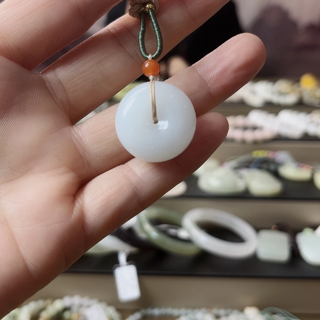 和田玉未镶嵌吊坠(不含链)