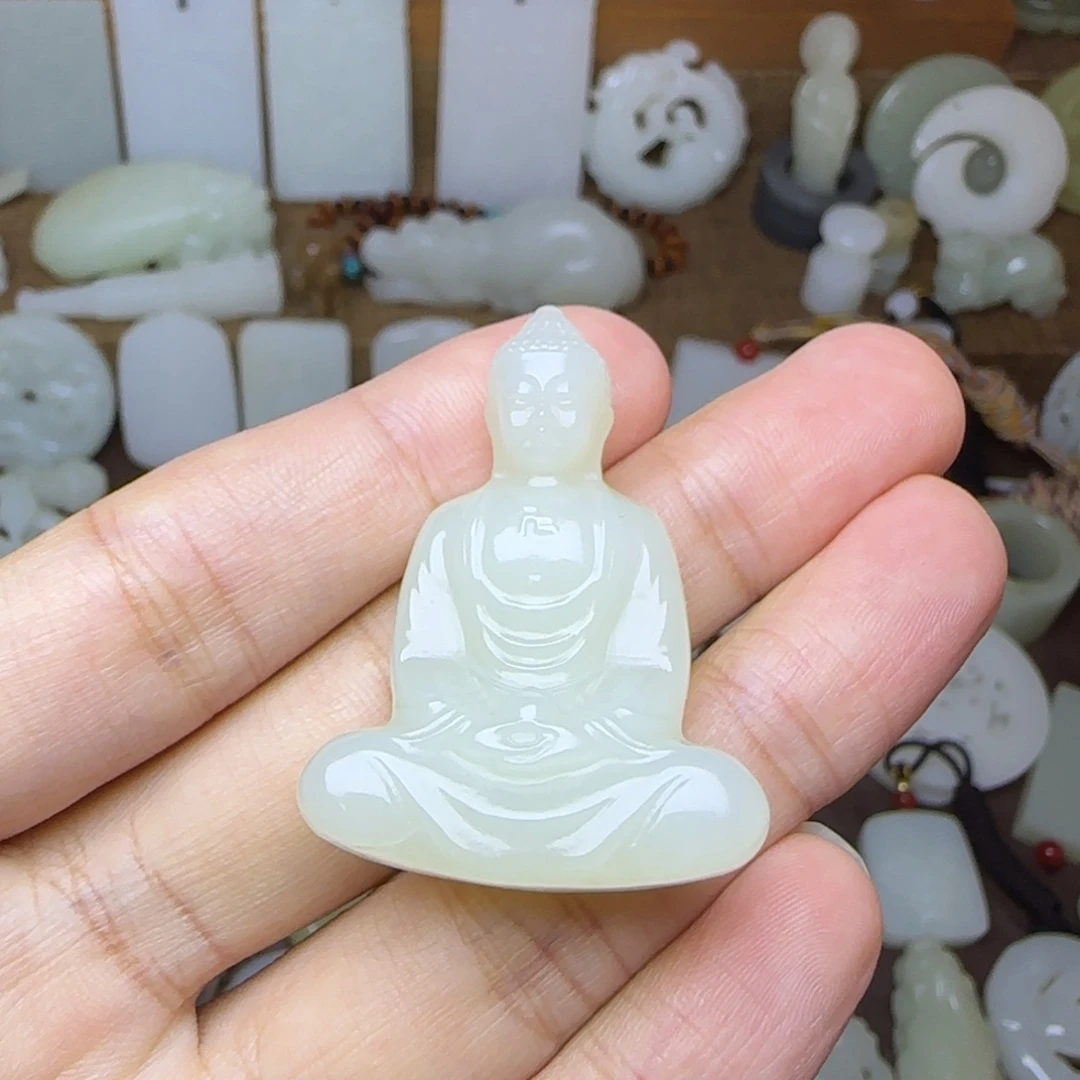 和田玉未镶嵌挂件大日如来