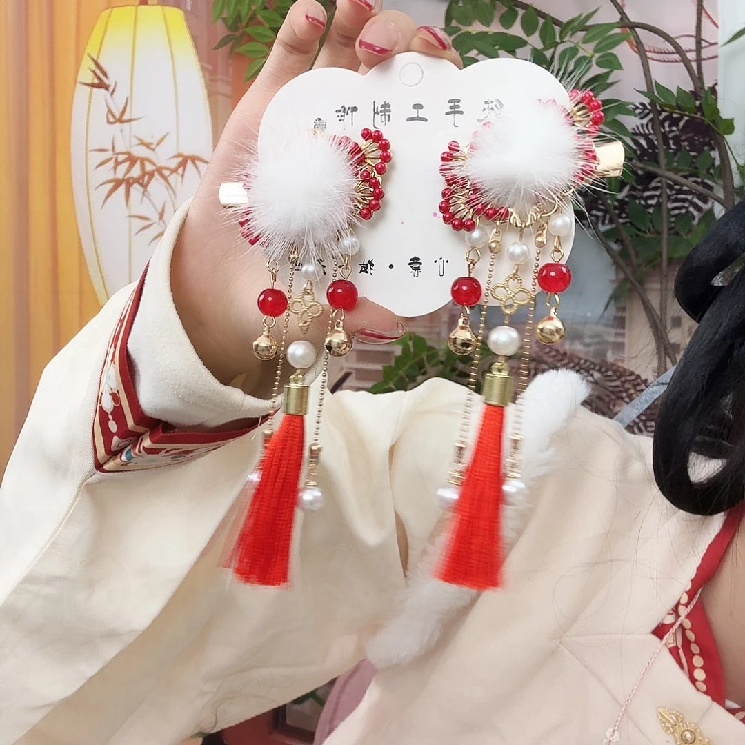 毛毛红色小发夹一对