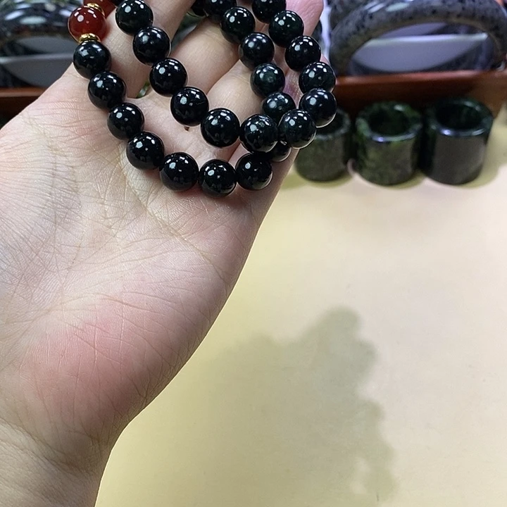 未镶嵌蛇纹石玉卡10手串